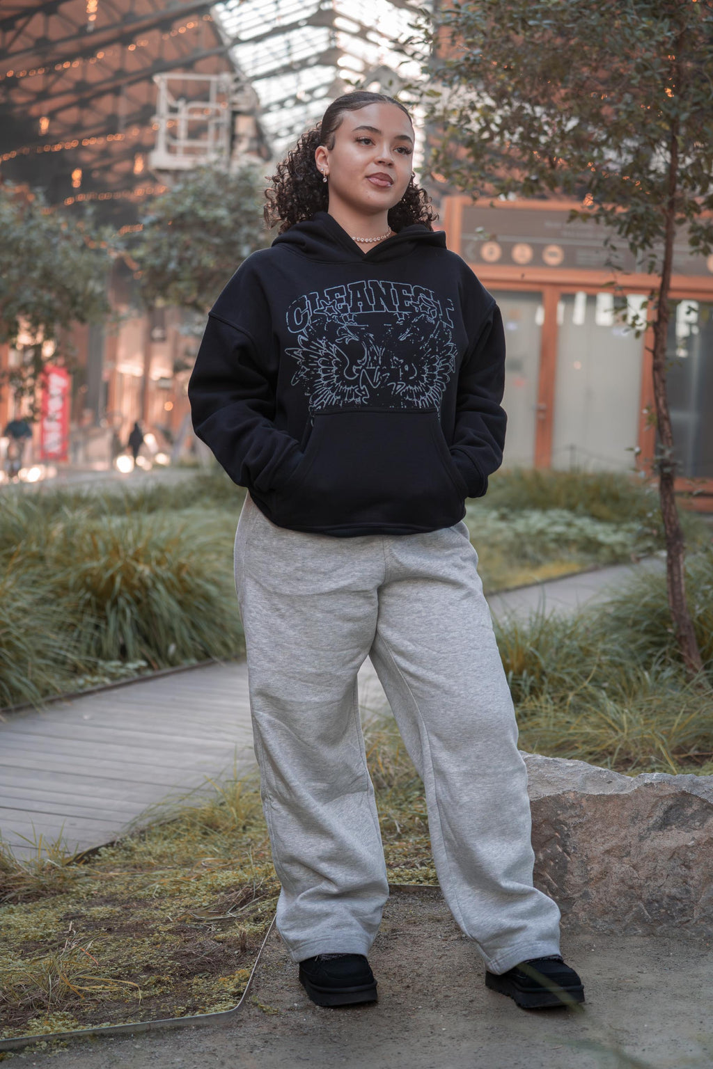 AFTER HOURS HOODIE BLACK