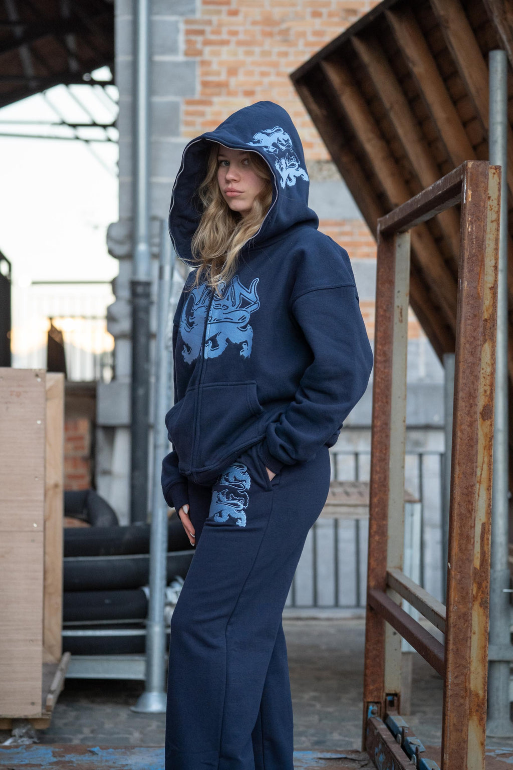 KEEP IT CLEAN "FEARED LION" TRACKSUIT BLUE