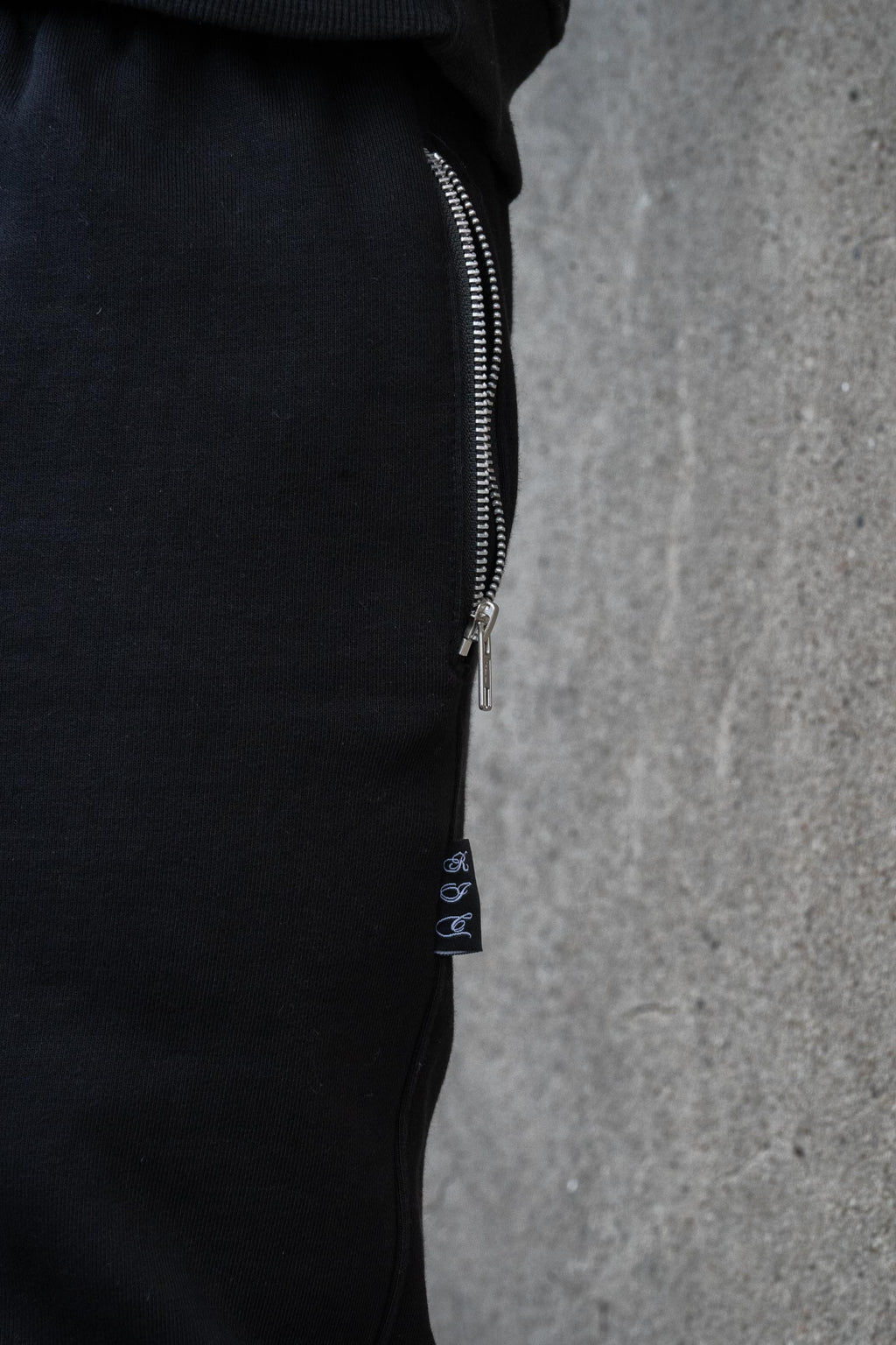 DISTRICT SWEATPANTS BLACK
