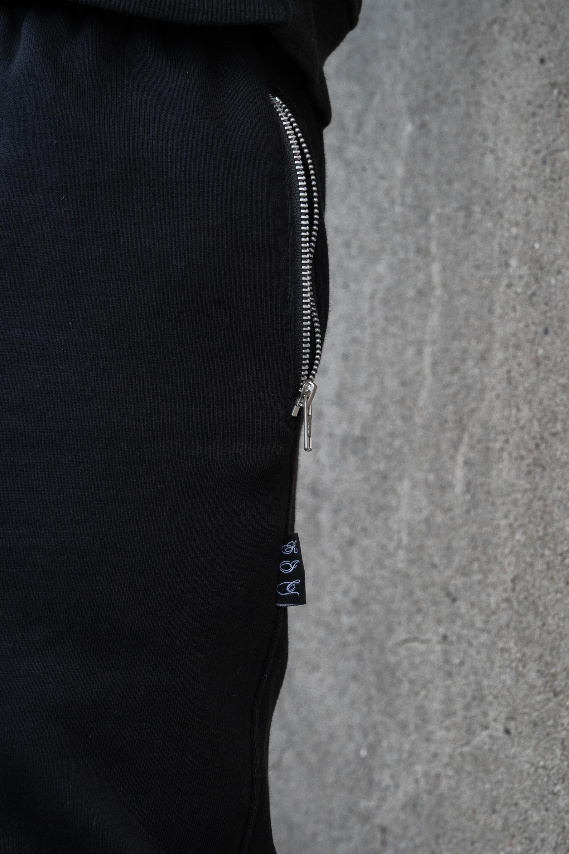 DISTRICT SWEATPANTS BLACK