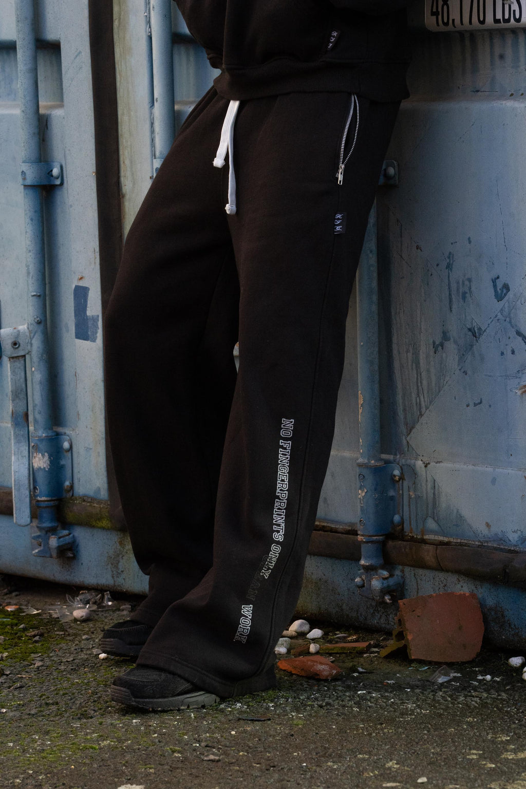 DISTRICT TRACKSUIT BLACK