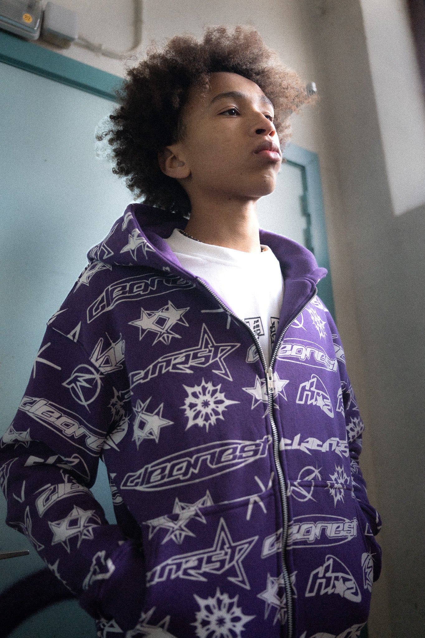 KEEP IT CLEAN - STENCIL ZIPPER HOOD - PURPLE/WHITE