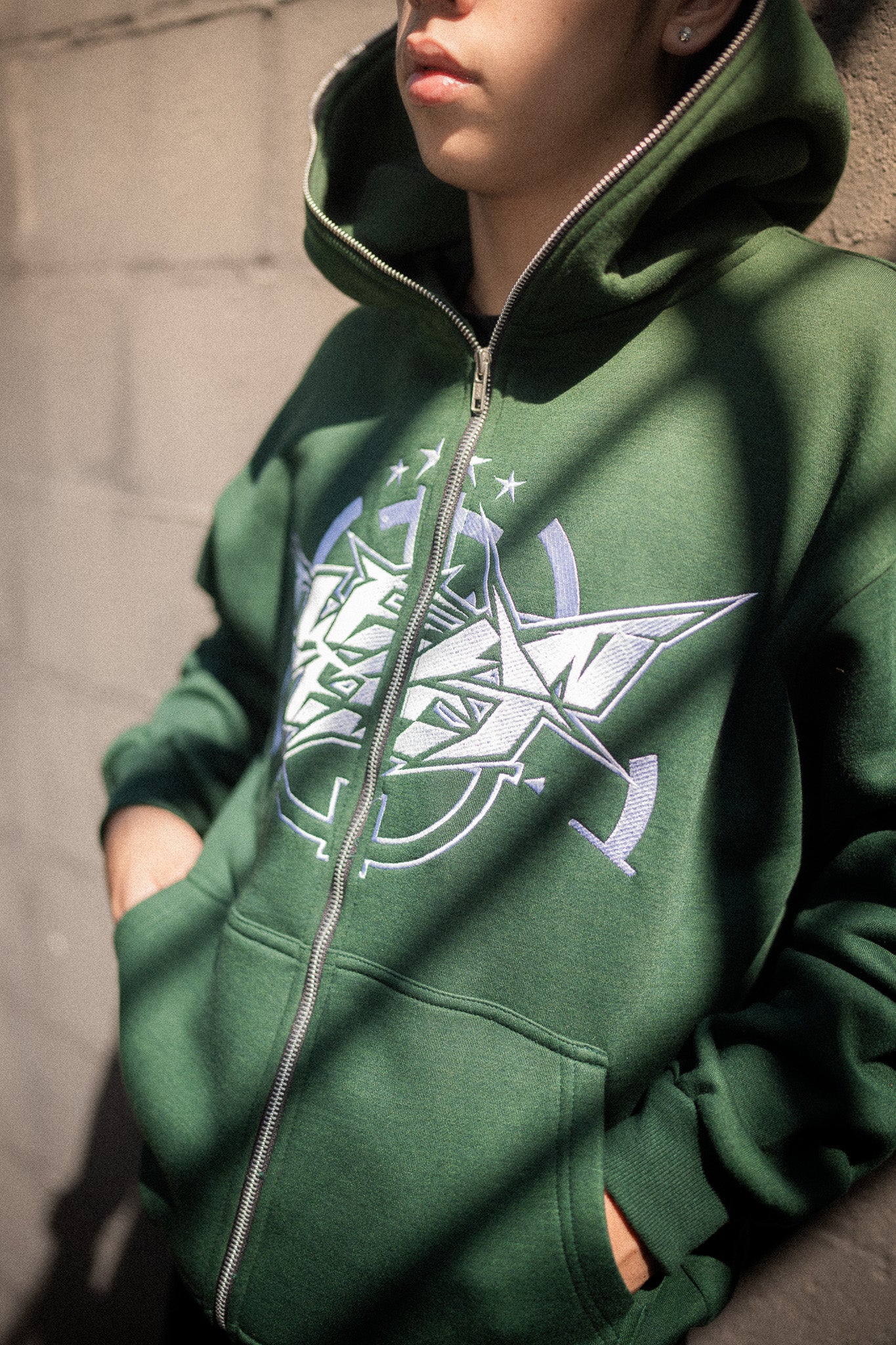 KEEP IT CLEAN - INFINITY FULL ZIPPER HOOD - GREEN /WHITE*