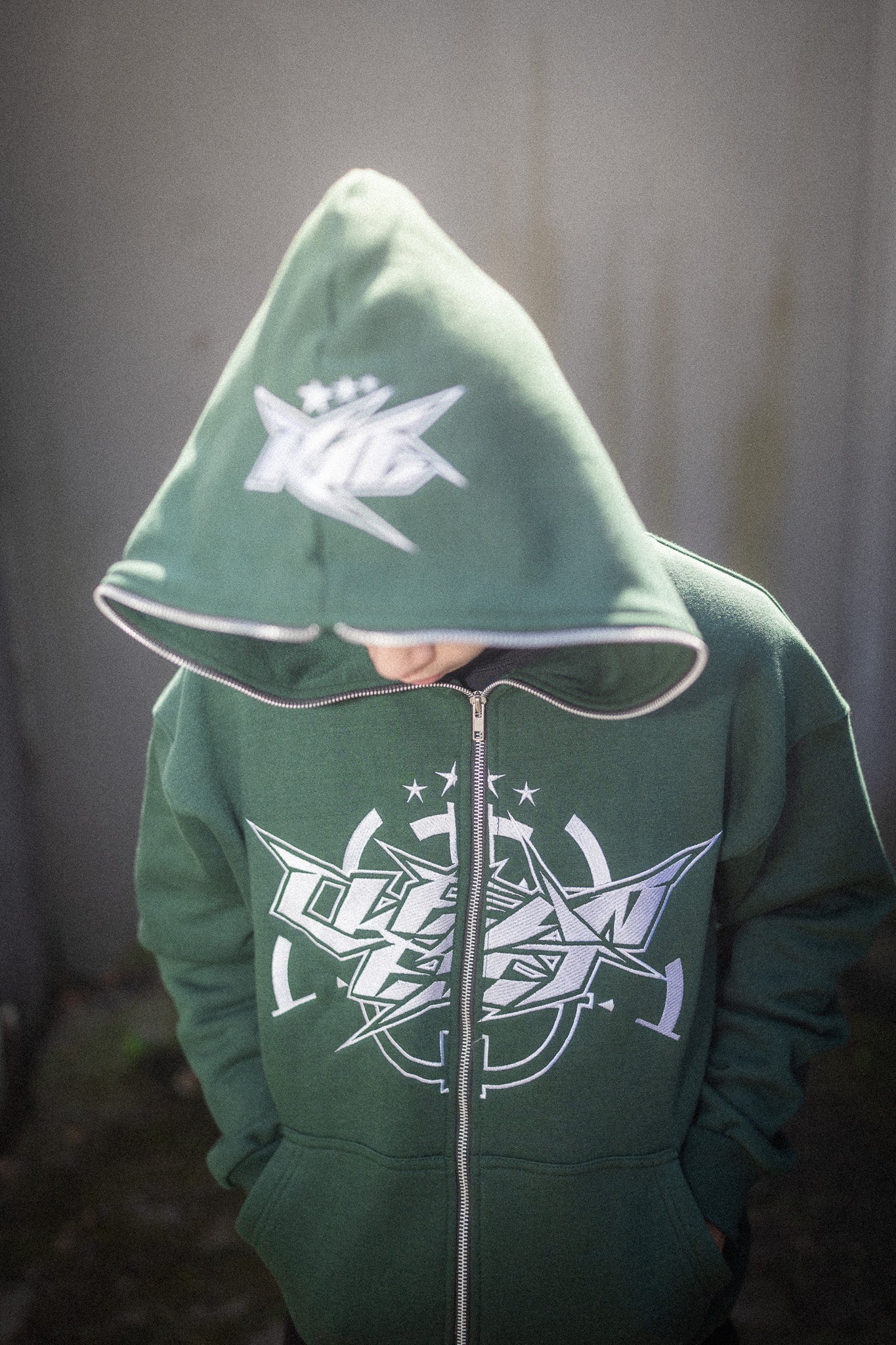 KEEP IT CLEAN - INFINITY FULL ZIPPER HOOD - GREEN /WHITE*