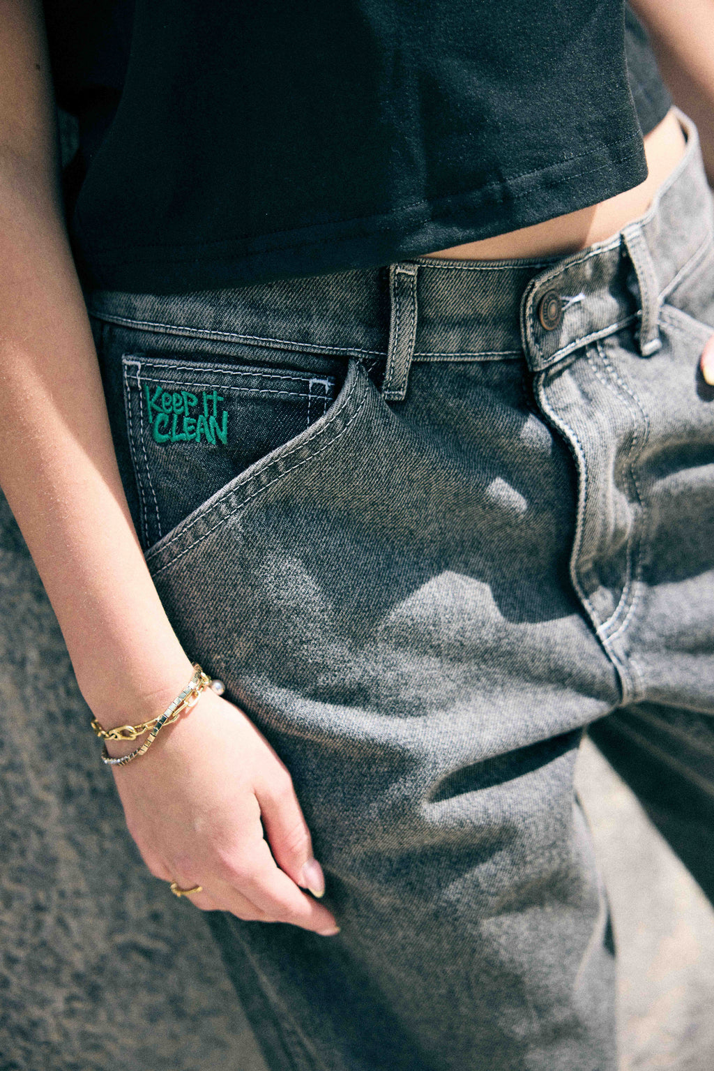 KEEP IT CLEAN - RELAXED PANTS ULTRA FADED BLACK