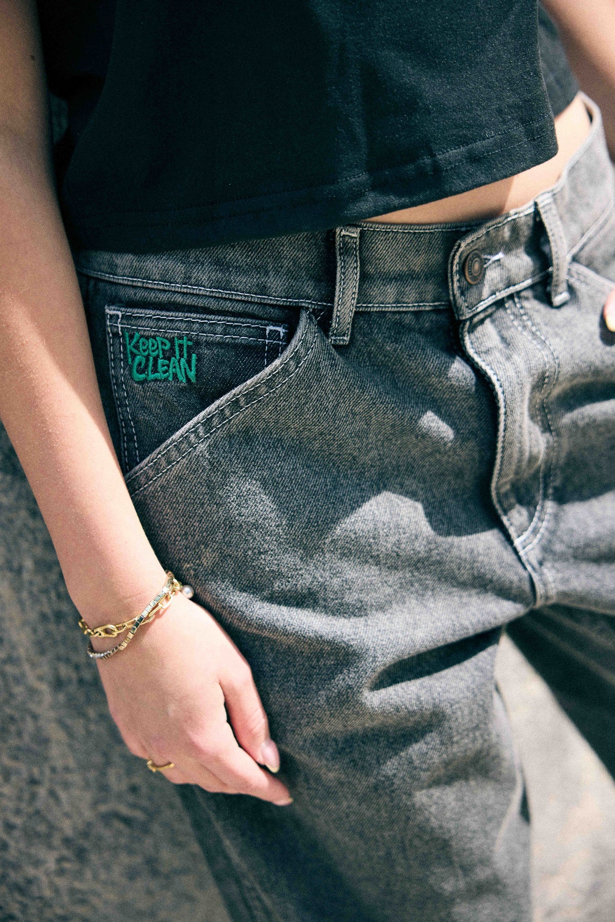 KEEP IT CLEAN - RELAXED PANTS ULTRA FADED BLACK