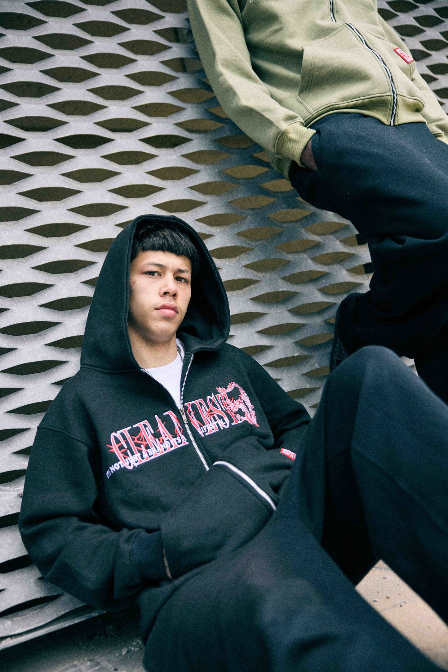 KEEP IT CLEAN -TATSU DRAGON - ZIP HOODIE BLACK