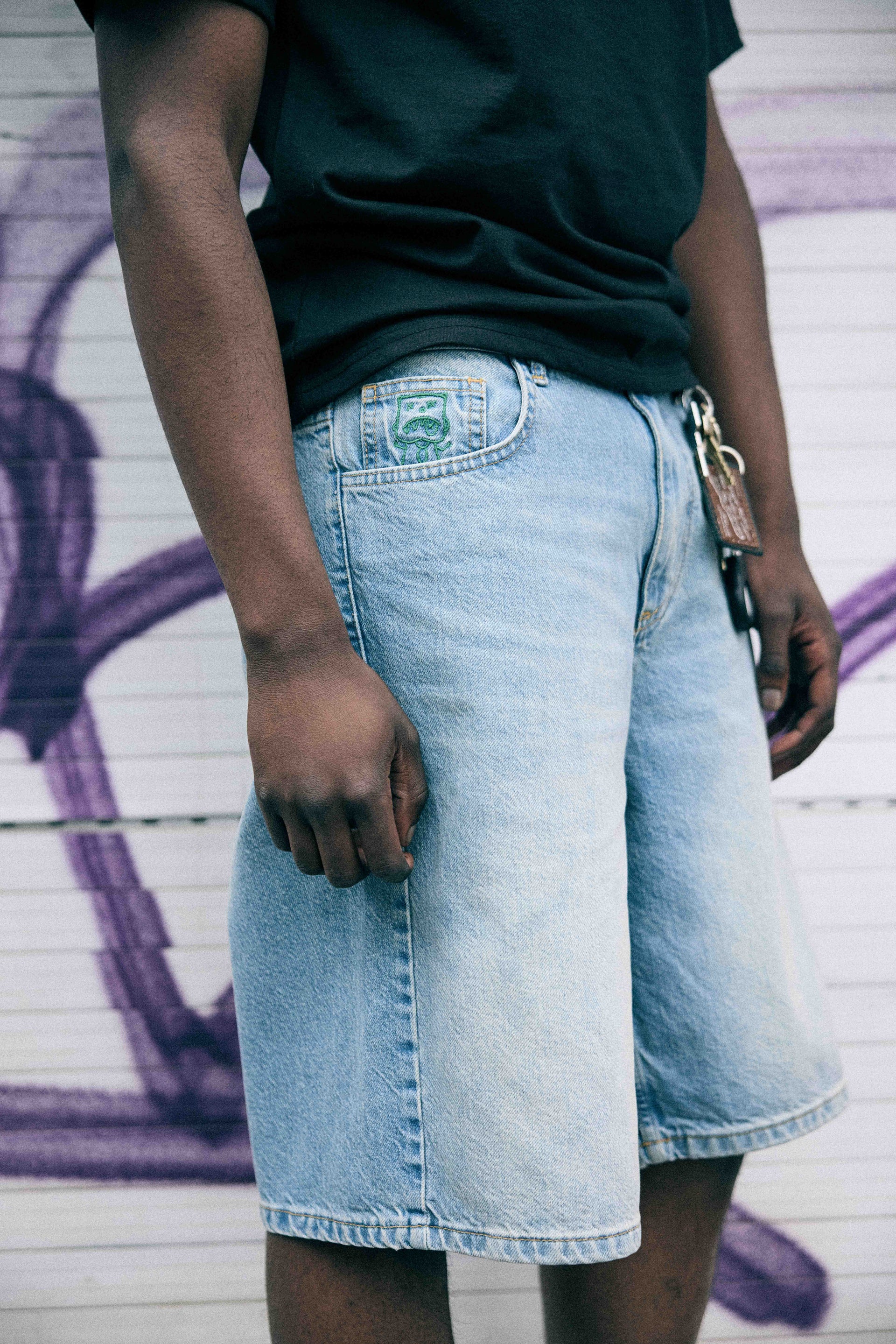 KEEP IT CLEAN - LOOSE SHORT - BLUE GRAFFITI TAG