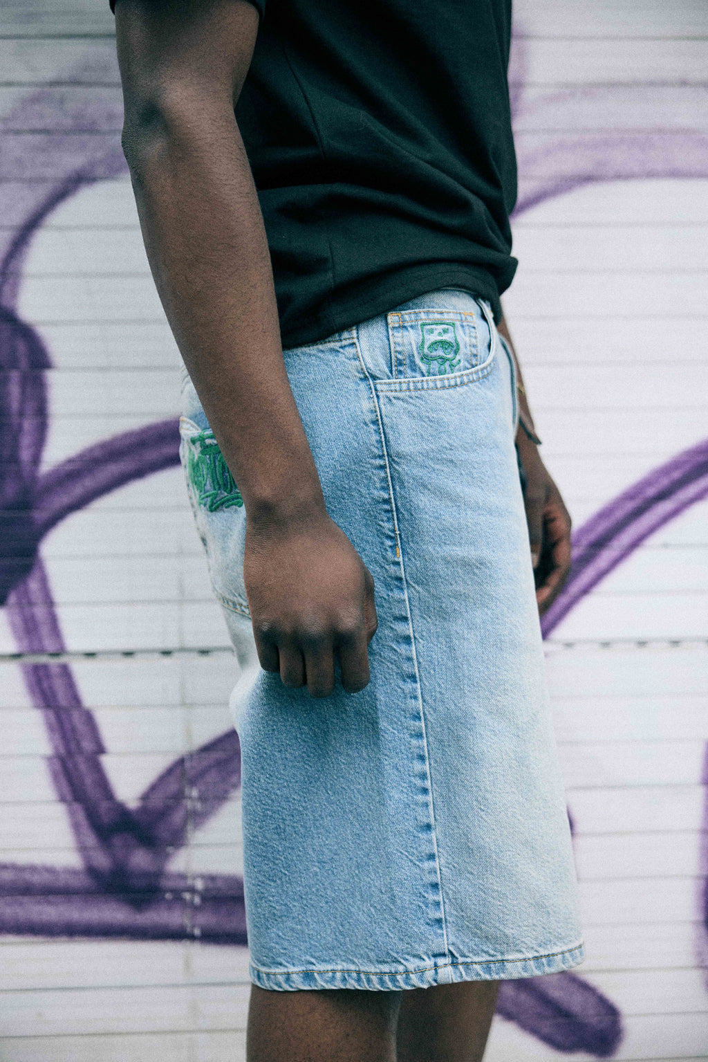 KEEP IT CLEAN - LOOSE SHORT - BLUE GRAFFITI TAG